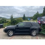 Toyotu 4Runner 4x4 z roku 2004